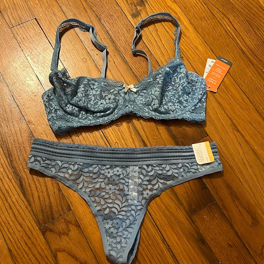 NWT Unlined Bra & Panty Set Gillian & O’Malley
